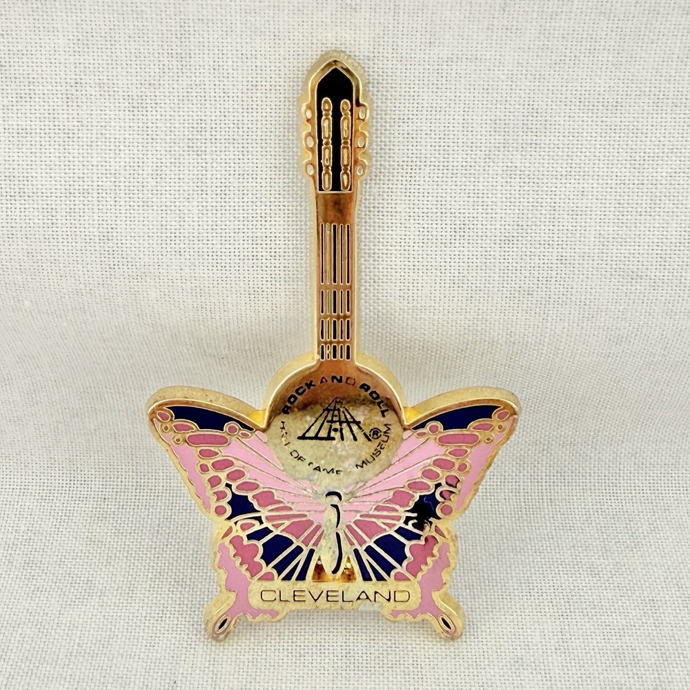 Vintage Rock and Roll Hall of‎ Fame Cleveland Butterfly Guitar Pin 2005 Souvenir